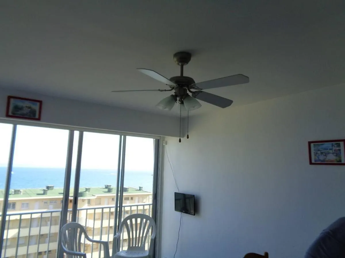 Appartement En Bord De Mer Avec Ascenseur - Le Lavandou - Fr-1-308-77
